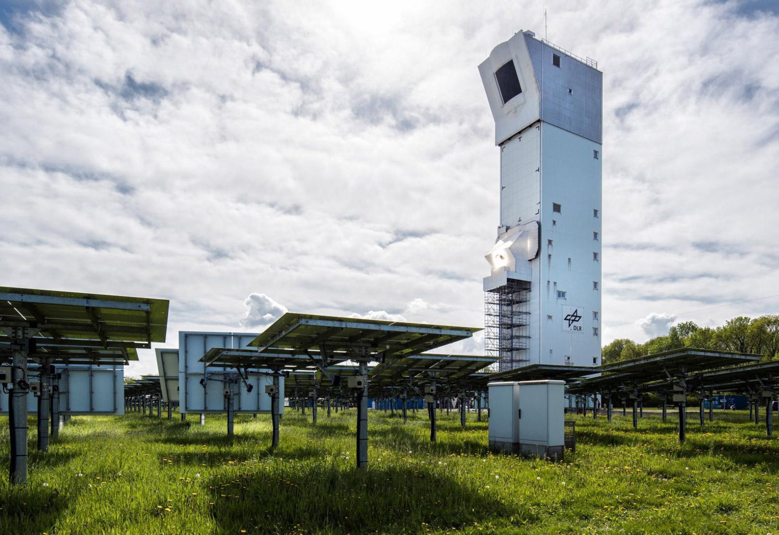 dlr_sf-solarturm-juelich-partikelreceiver